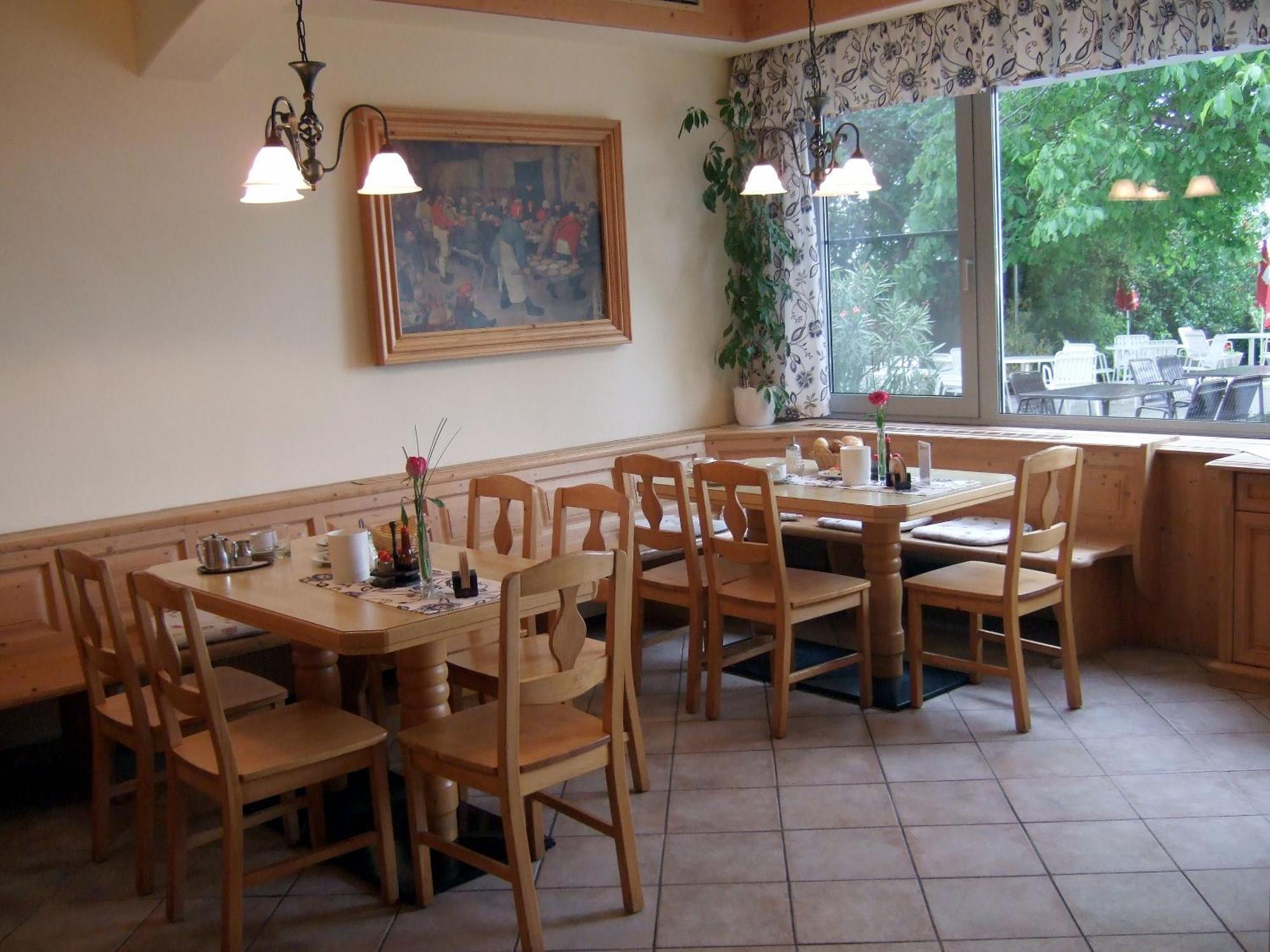 Gasthof-Pension Wein 브라이텐브룬 외부 사진